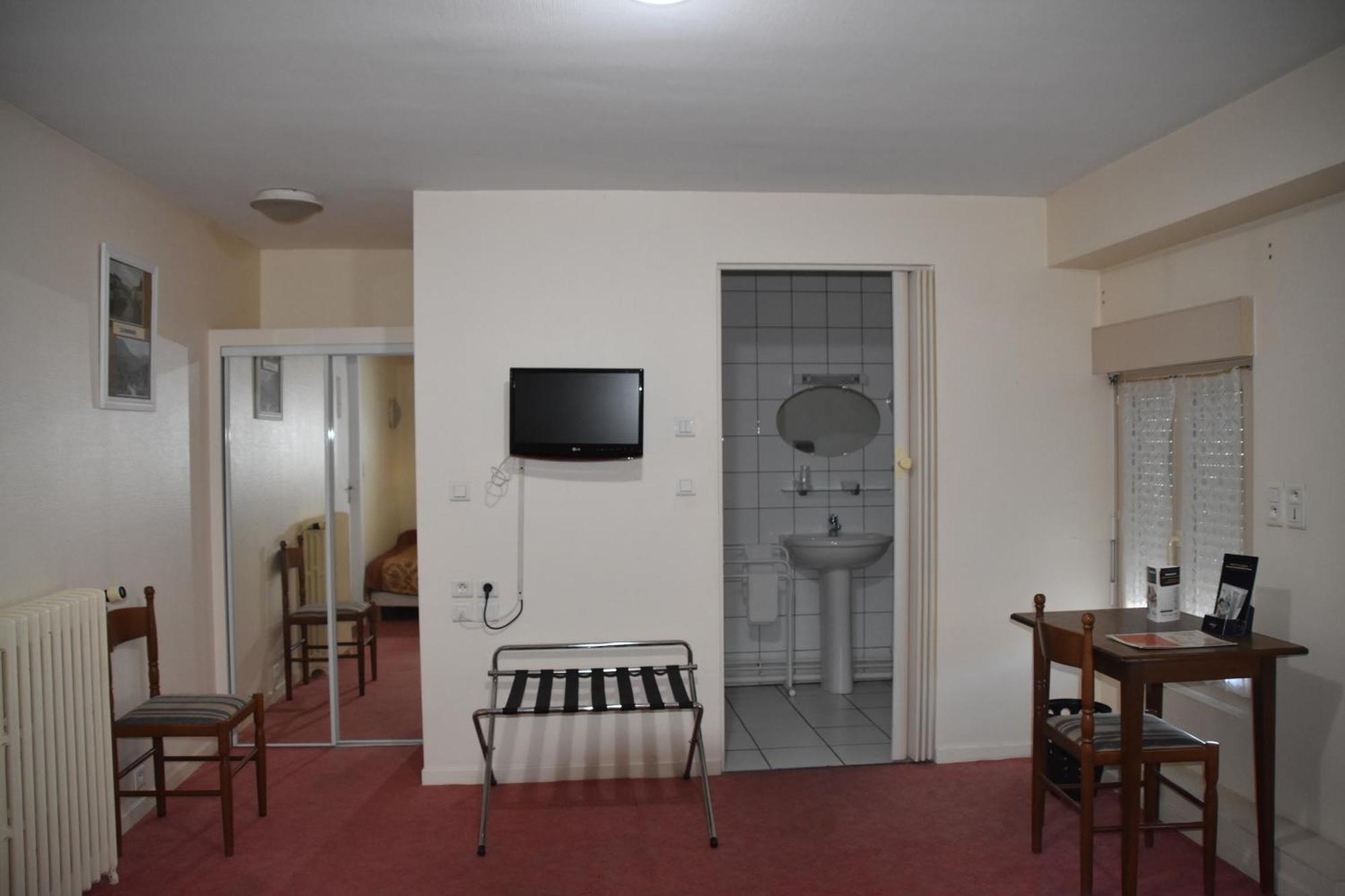Le Rider Hotel Bort-les-Orgues Exterior foto