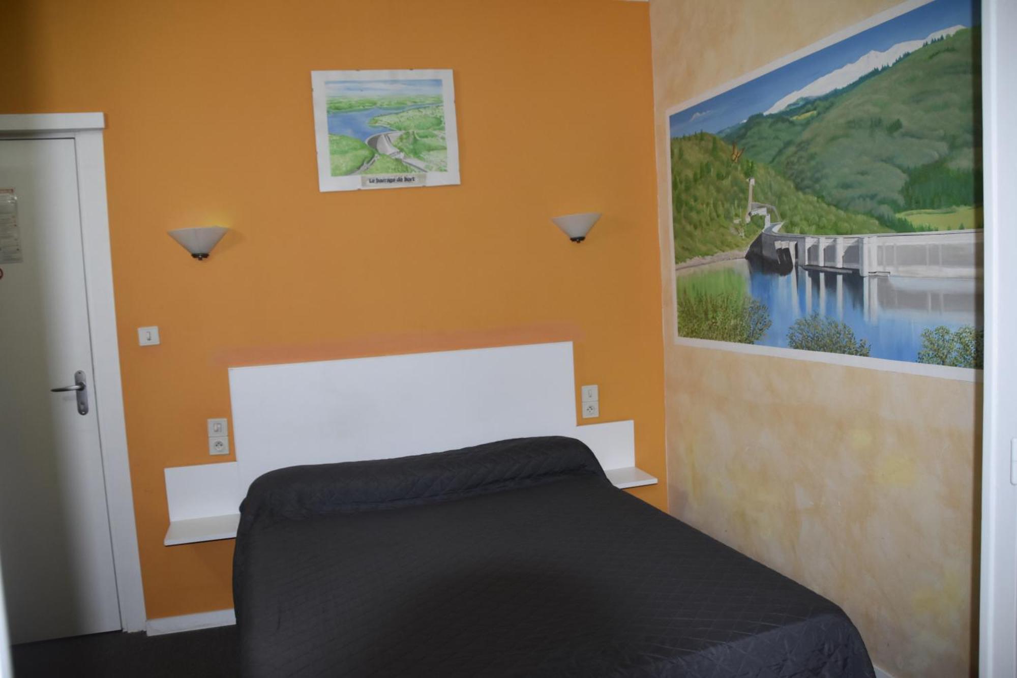 Le Rider Hotel Bort-les-Orgues Exterior foto