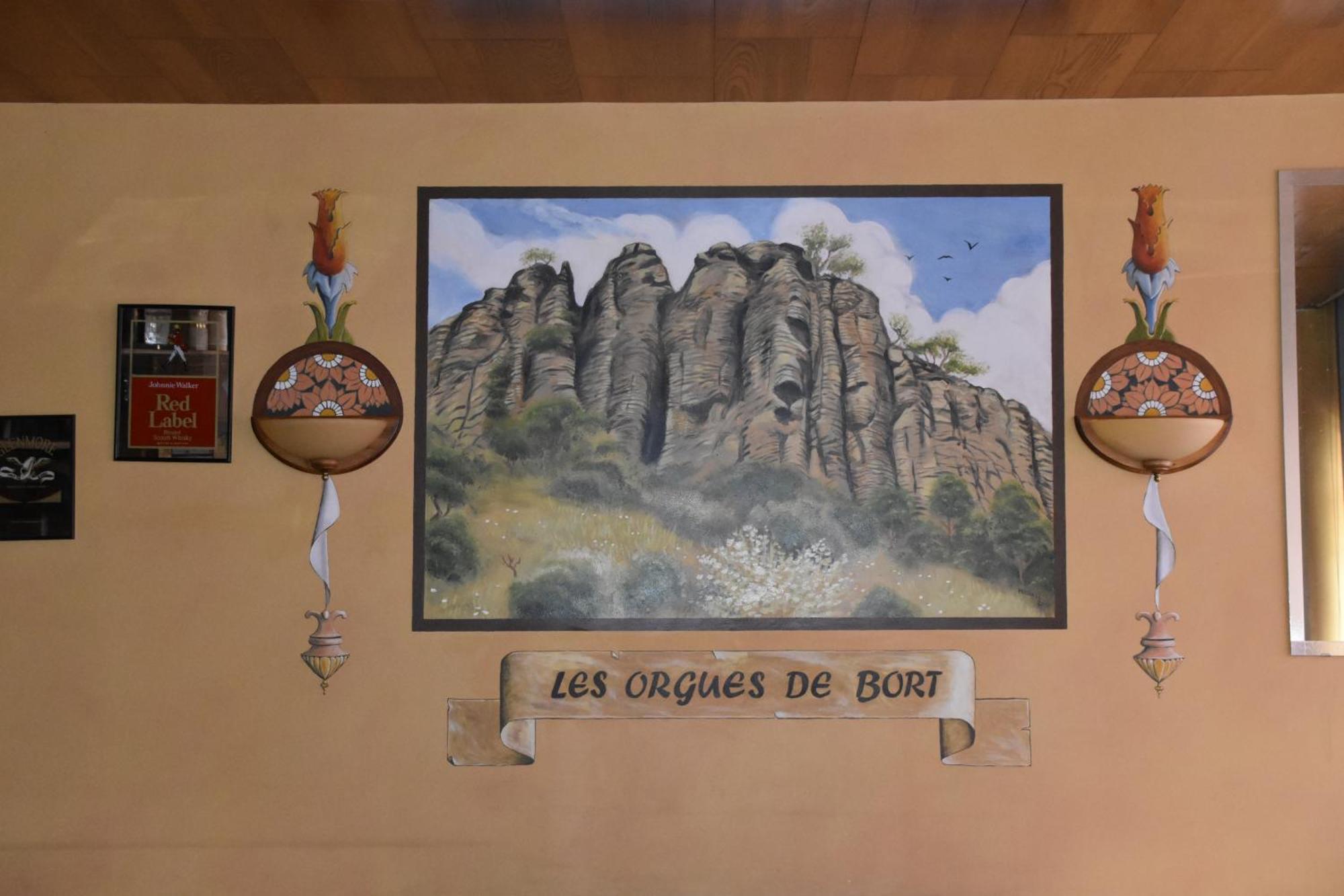 Le Rider Hotel Bort-les-Orgues Exterior foto