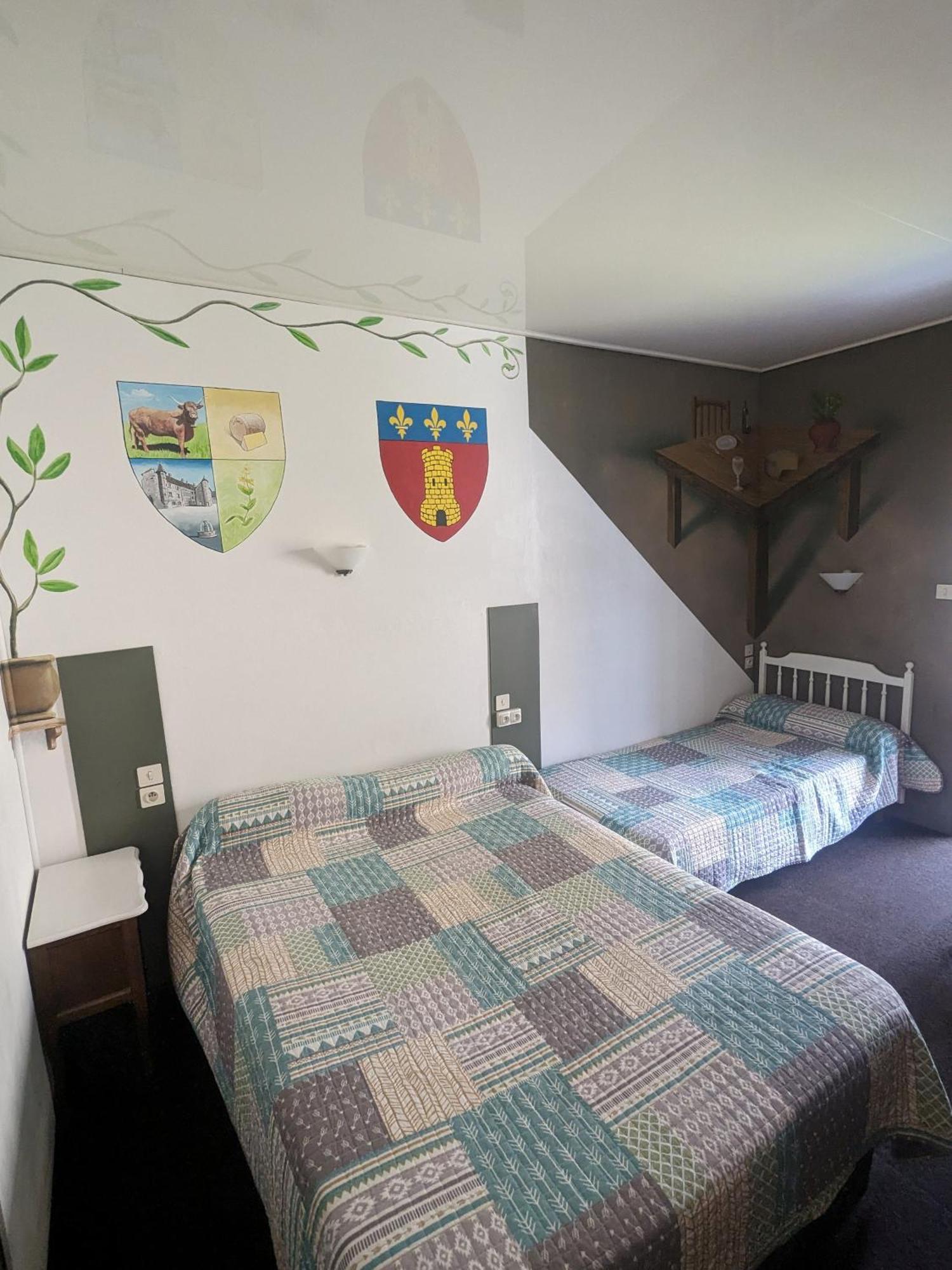 Le Rider Hotel Bort-les-Orgues Exterior foto