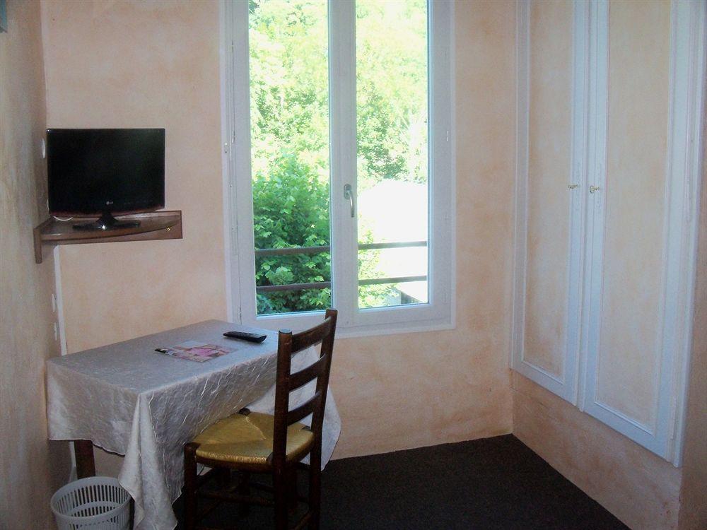 Le Rider Hotel Bort-les-Orgues Exterior foto