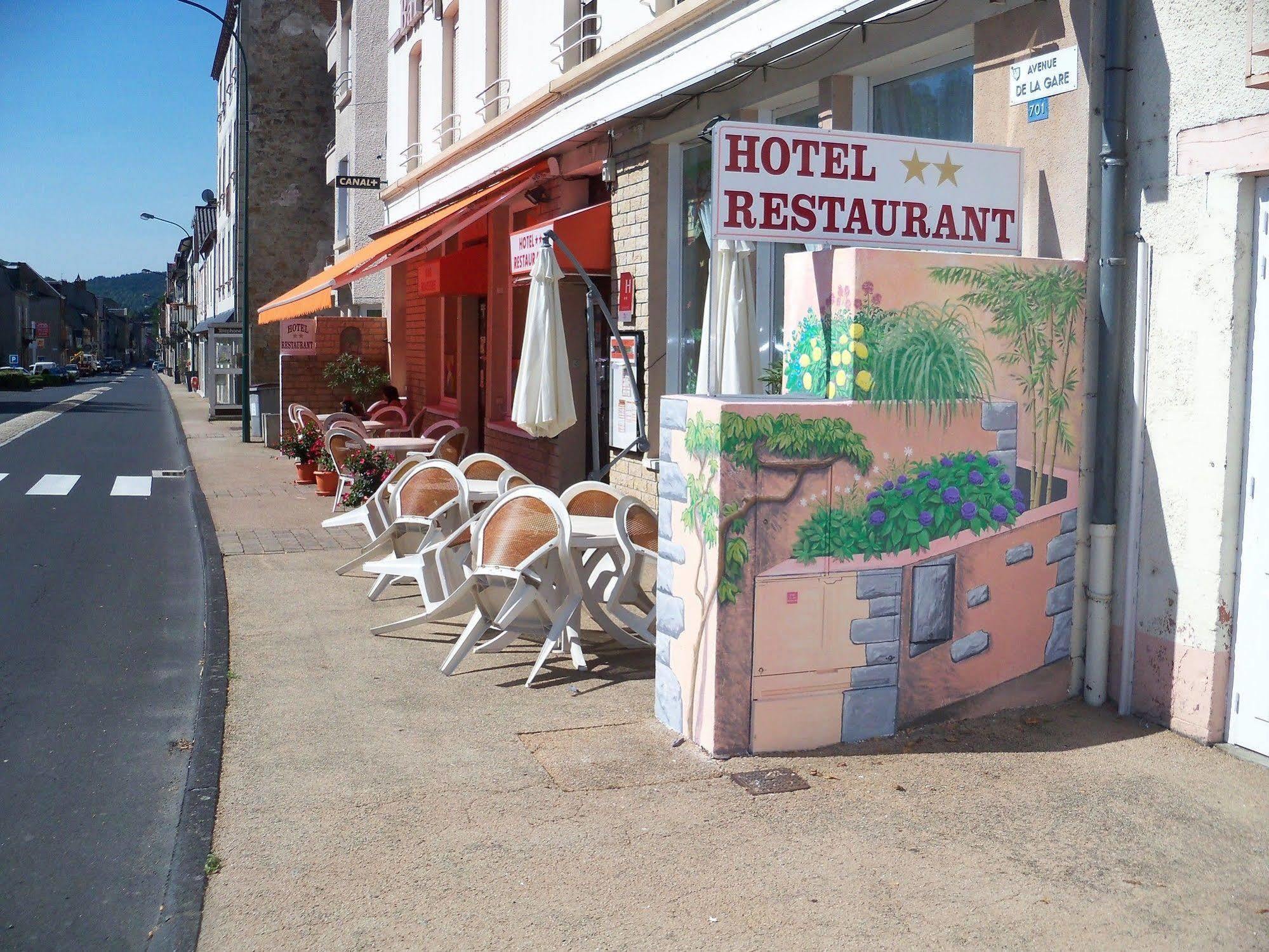 Le Rider Hotel Bort-les-Orgues Exterior foto